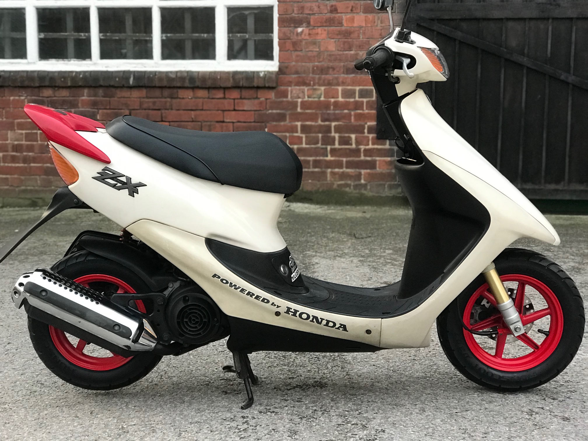 Honda dio пластик