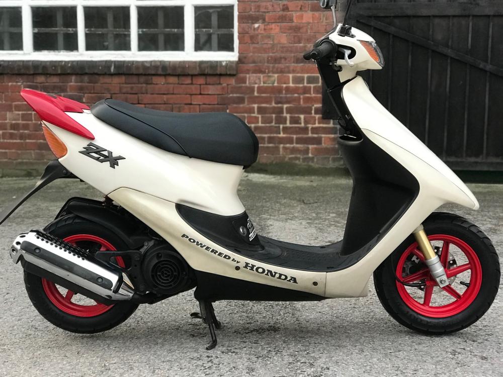 Honda Dio 50 Zx Moped Seven Seas Motors