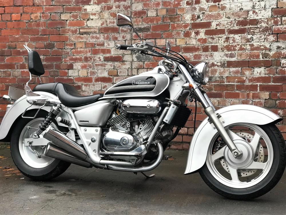 honda magna 250cc
