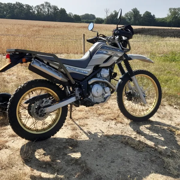 Kevins Serow 250 Fi Touring Enjoying The Hampshire Countryside, Looks Awesome!