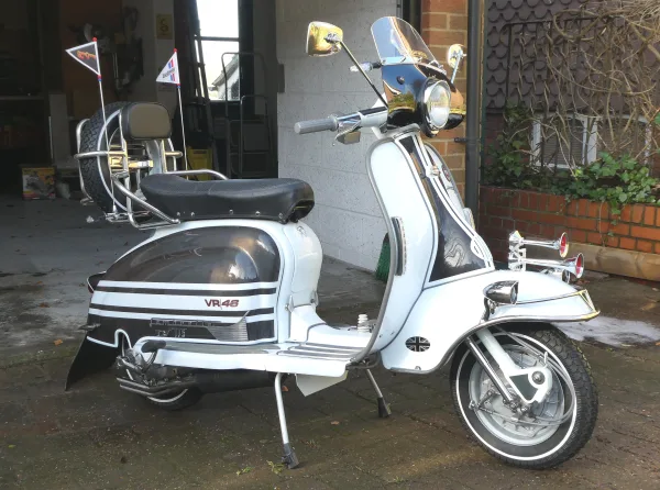 Graham bought this TV175 from us in 2017, he owned the same model in the sixties and has restored his new purchase to the same brilliance! Wow