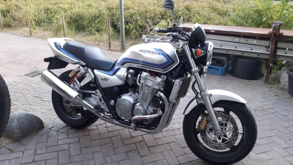 Maartens CB1300 he loves his bike, it's awesome