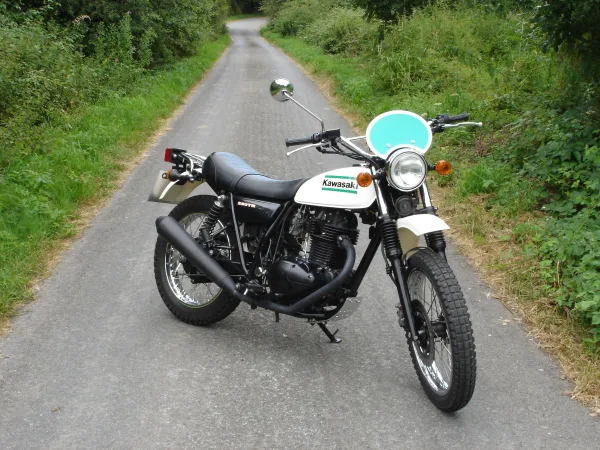 Lawrence's 250TR with the road all to himself