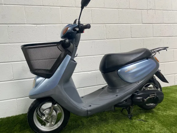 2005 Yamaha jog - photo 3