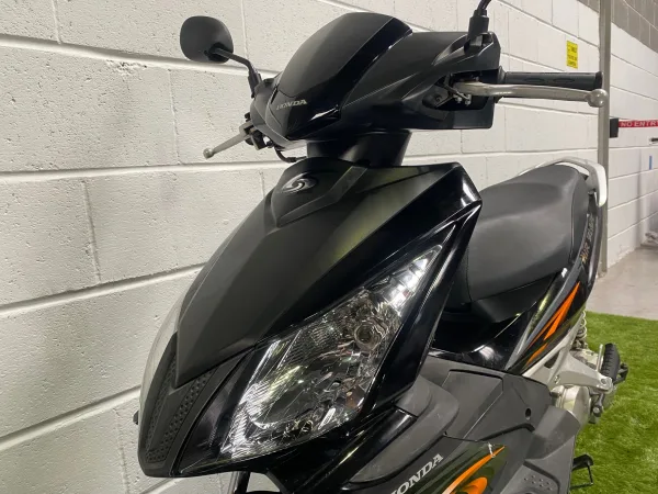 2009 Honda Air Blade 110 - photo 14