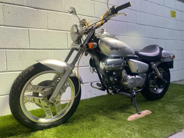 1999 Honda magna 50 - photo 3