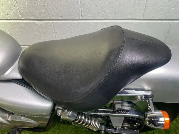 1999 Honda magna 50 - photo 17