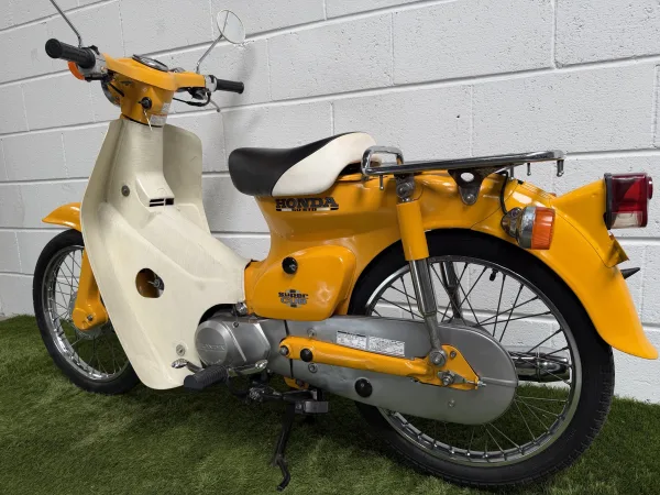 2001 Honda c50 - photo 5