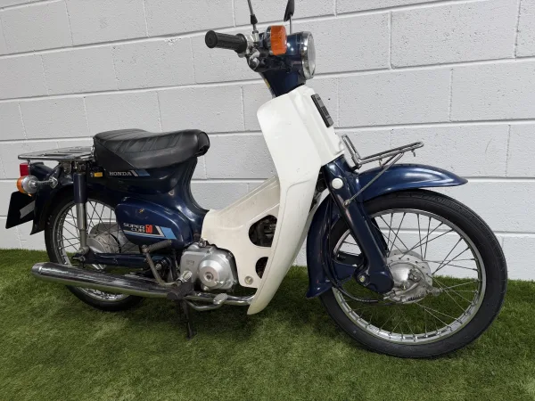 1987 Honda c50 - photo 2