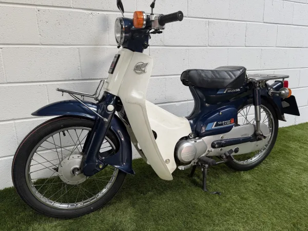 1987 Honda c50 - photo 3
