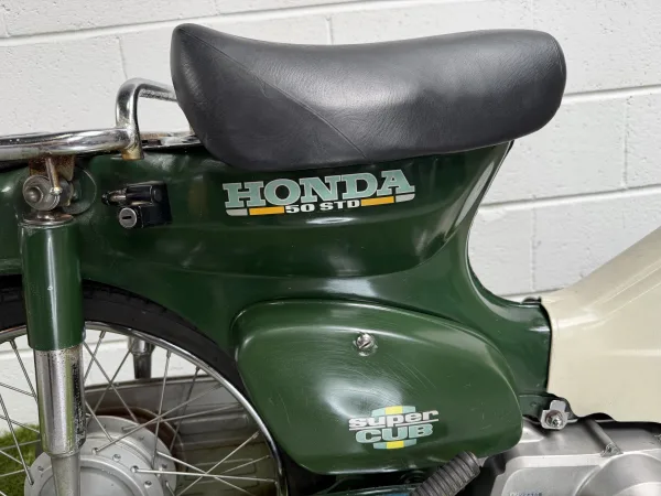 1997 Honda c50 - photo 9