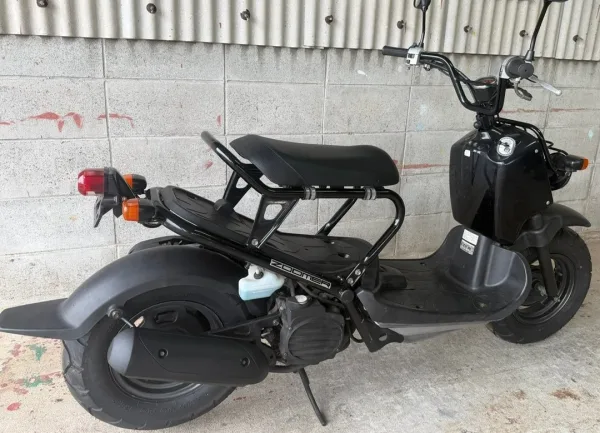 2004 Honda zoomer - photo 2