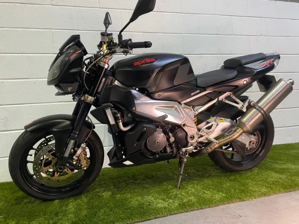 2011 Aprilia tuono 1000 RR - photo 3