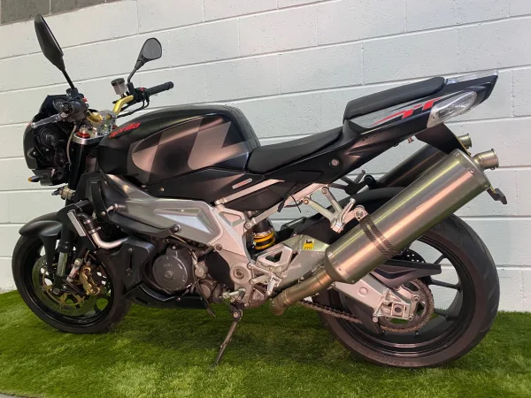 2011 Aprilia tuono 1000 RR - photo 5
