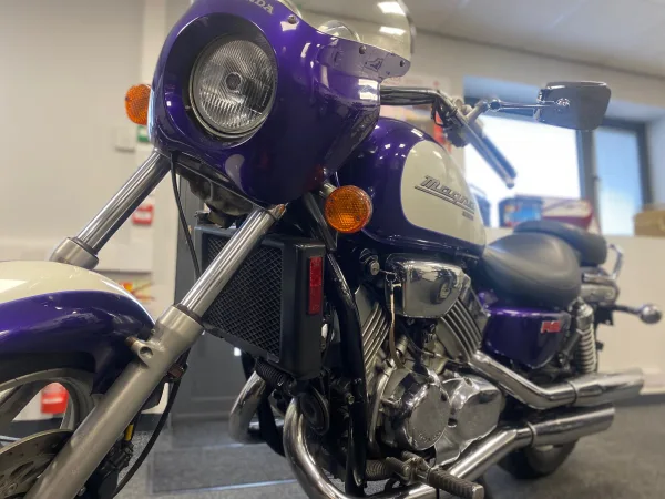 1995 Honda magna 750 rs - photo 3