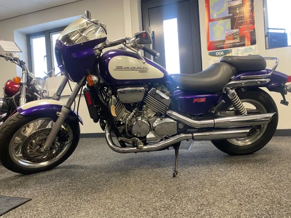 1995 Honda magna 750 rs - photo 4